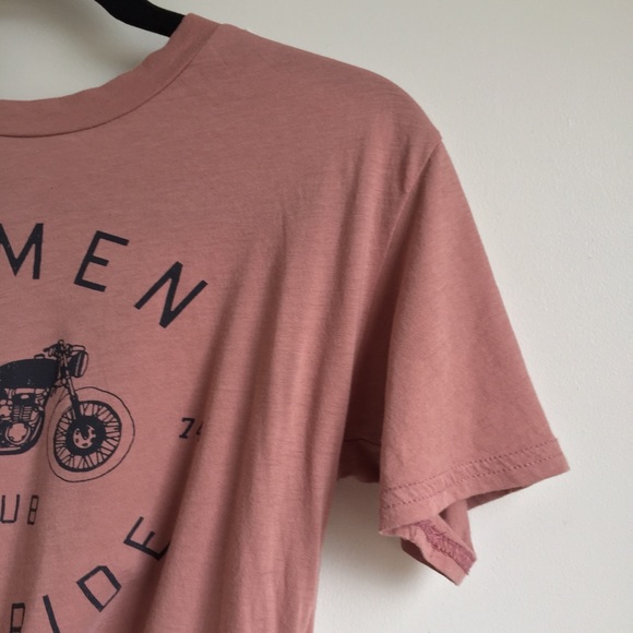 LA Hearts Tee - Picture 6 of 12